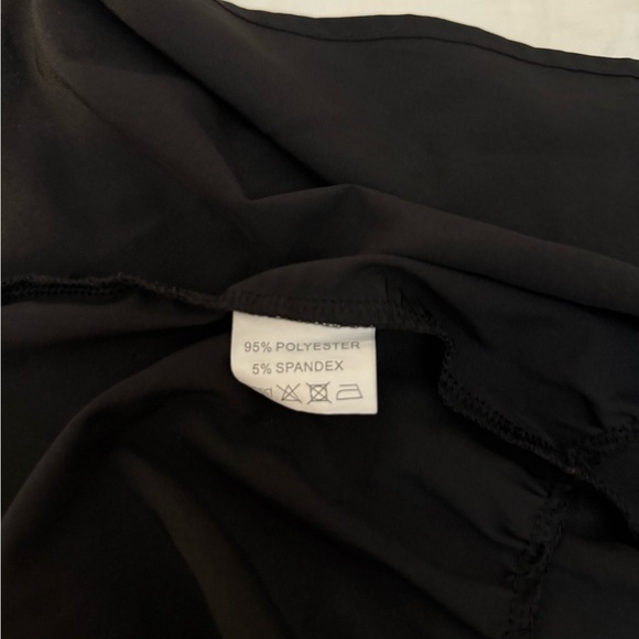 Hollister Black High-Rise A-Line Mini Skirt Size Small - Picture 3 of 3